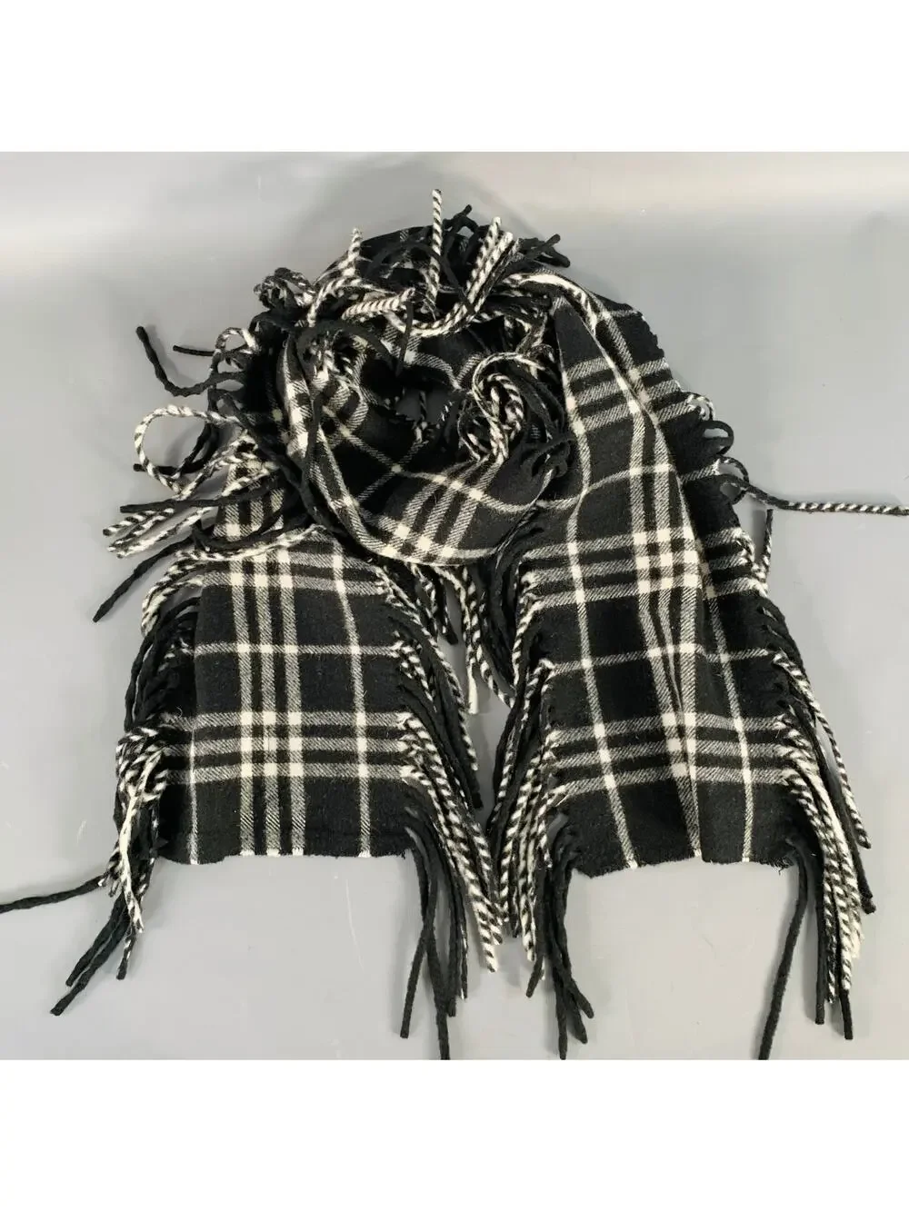 BURBERRY Black White Plaid Fringe Trim Cashmere Scarf